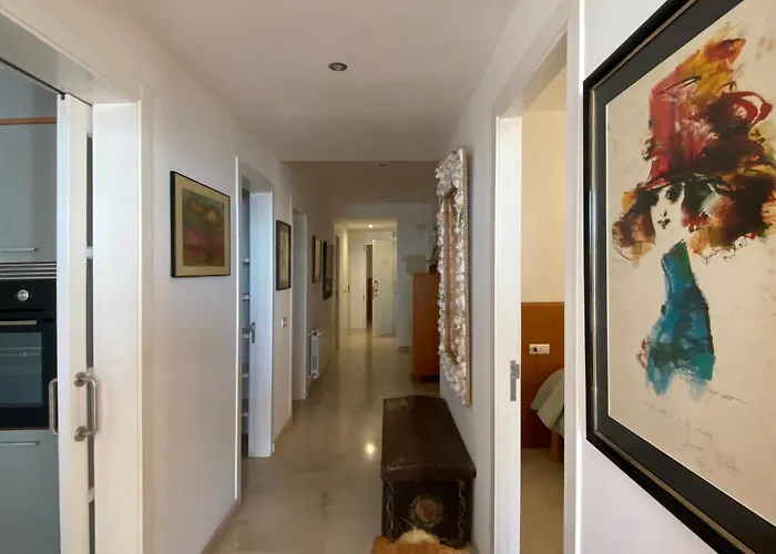 Exclusive Beachfront Haven In Costa Brava Appartement *